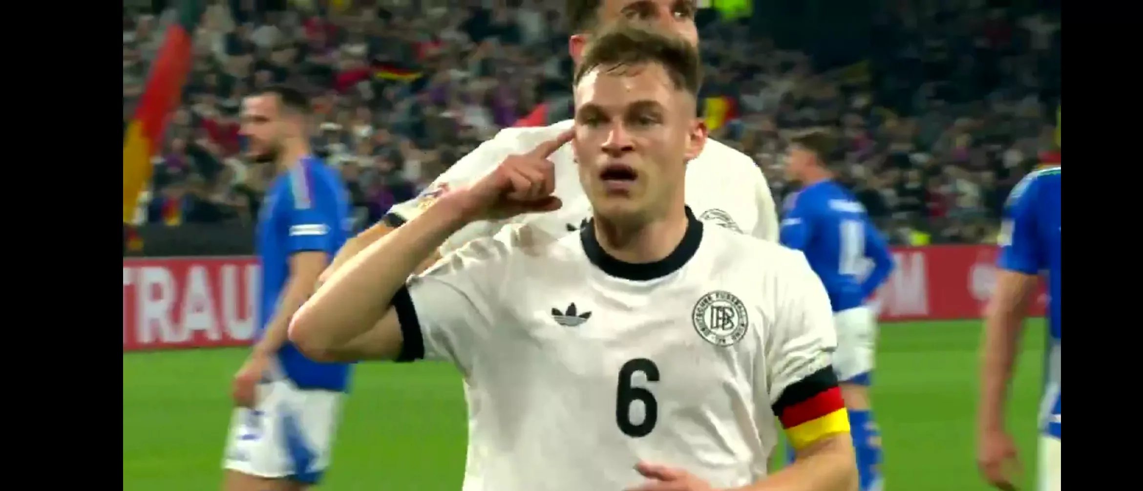 德国国家队教练对年轻球员表现感到满意