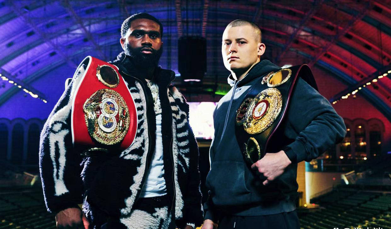 激烈对决！拳击手成功击倒对手夺得金牌