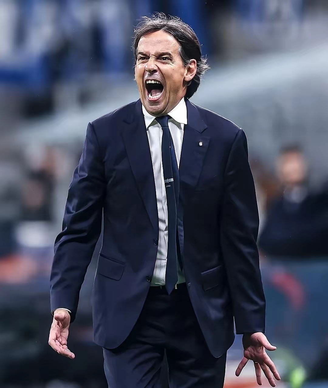 萨索洛主帅训练备战帕尔马的比赛的简单介绍