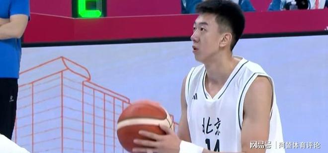 北京队险胜骑士，高诗岩关键制胜