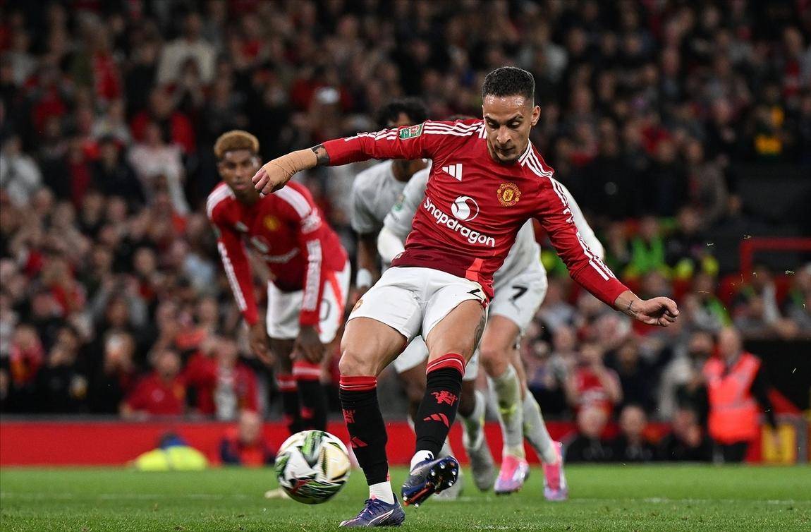 马德里竞技轻取曼联，皮克状态火热