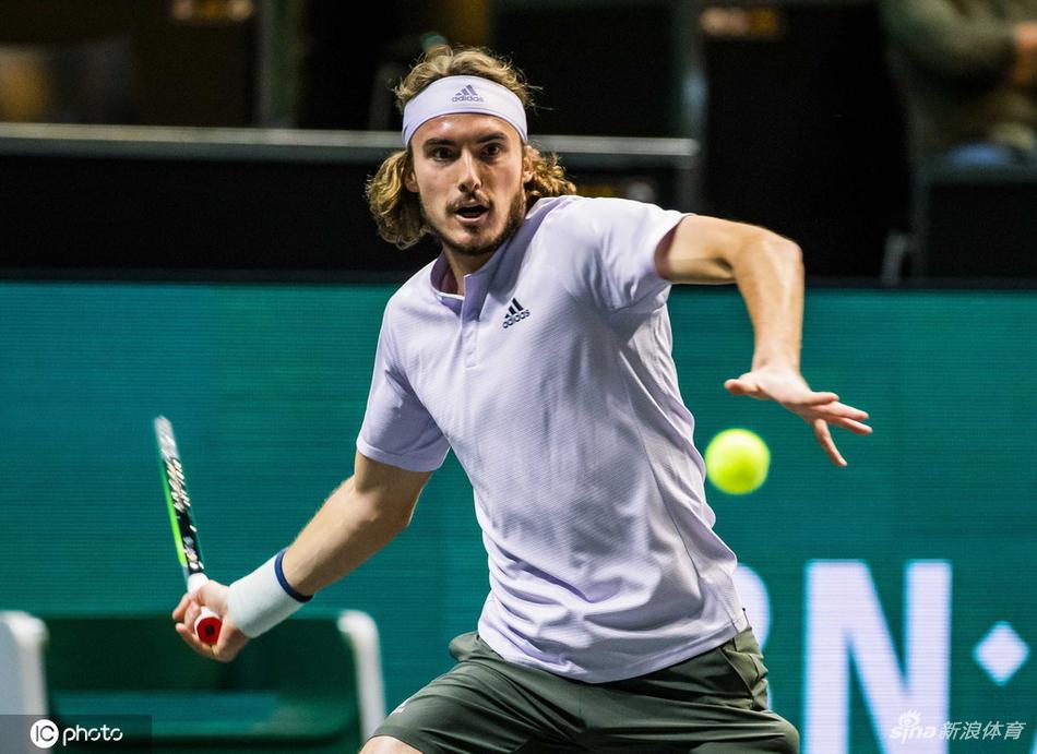 戴维斯杯完胜ATP总决赛，西西帕斯惊艳四座