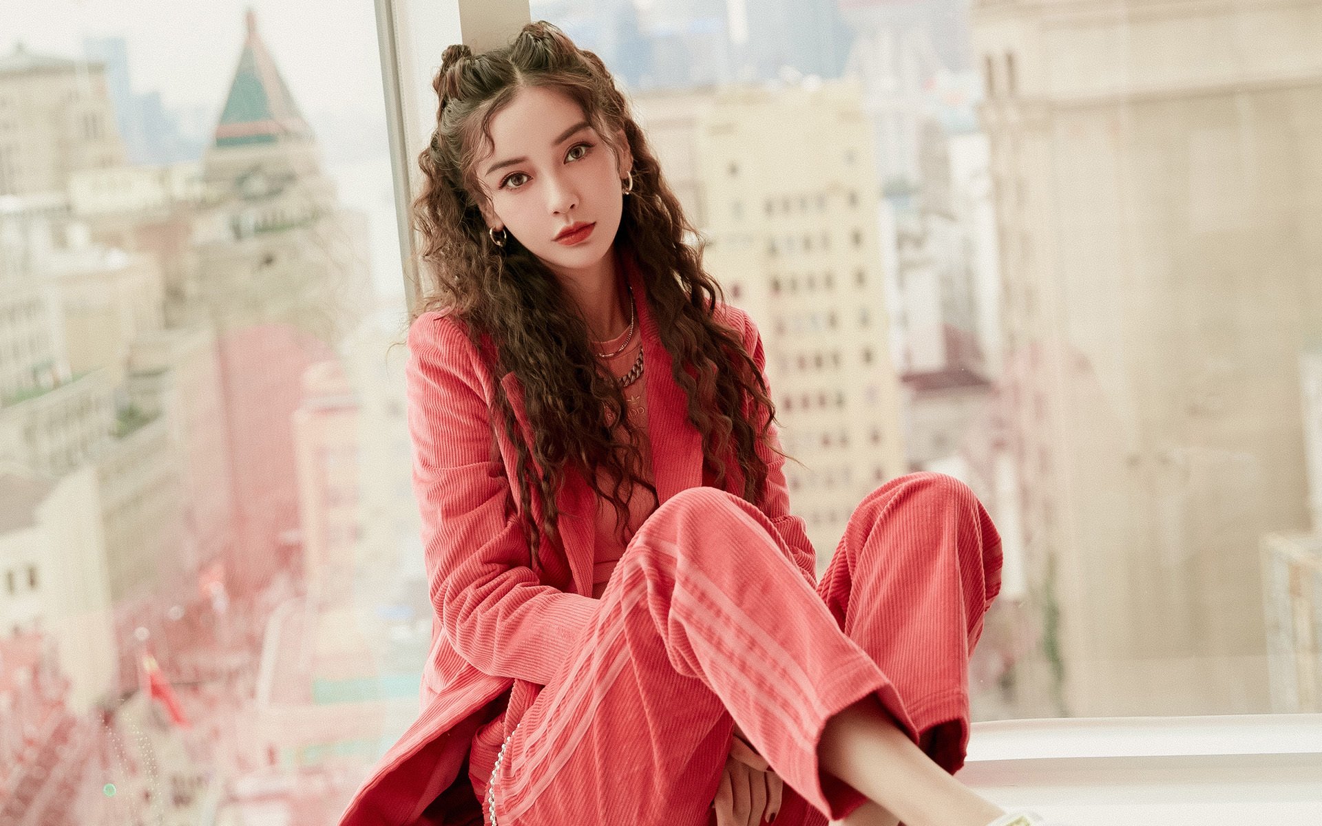 冰岛寒流与亚平宁烈焰，体育瞬间的主宰艺术